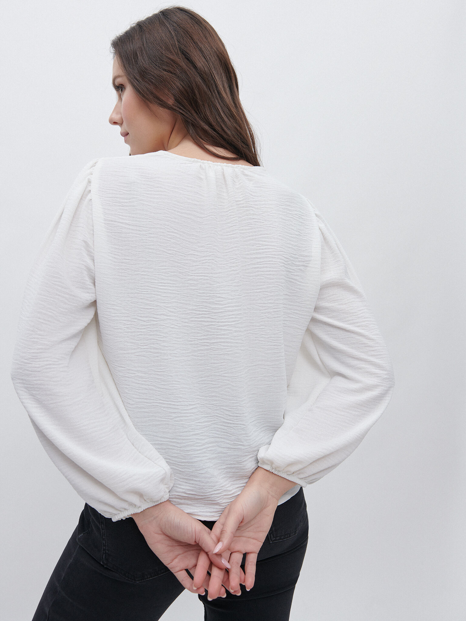 Blusa gris a crochet store