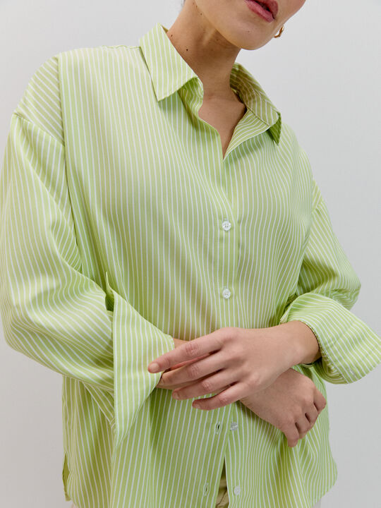CAMISA RAYAS OVERSIZE Verde image number null