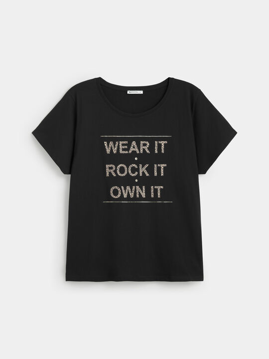 CAMISETA LETRAS ANIMAL Negro image number null