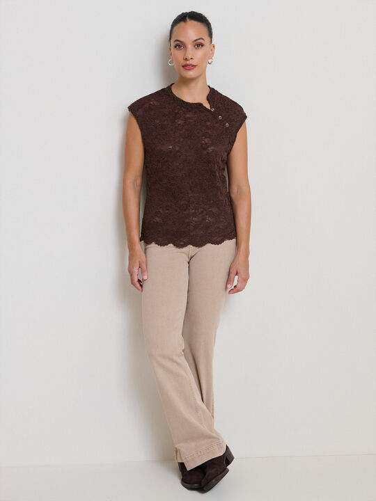 CAMISETA LACE  FLOR CHENILLA MARR&Oacute;N Marron image number null