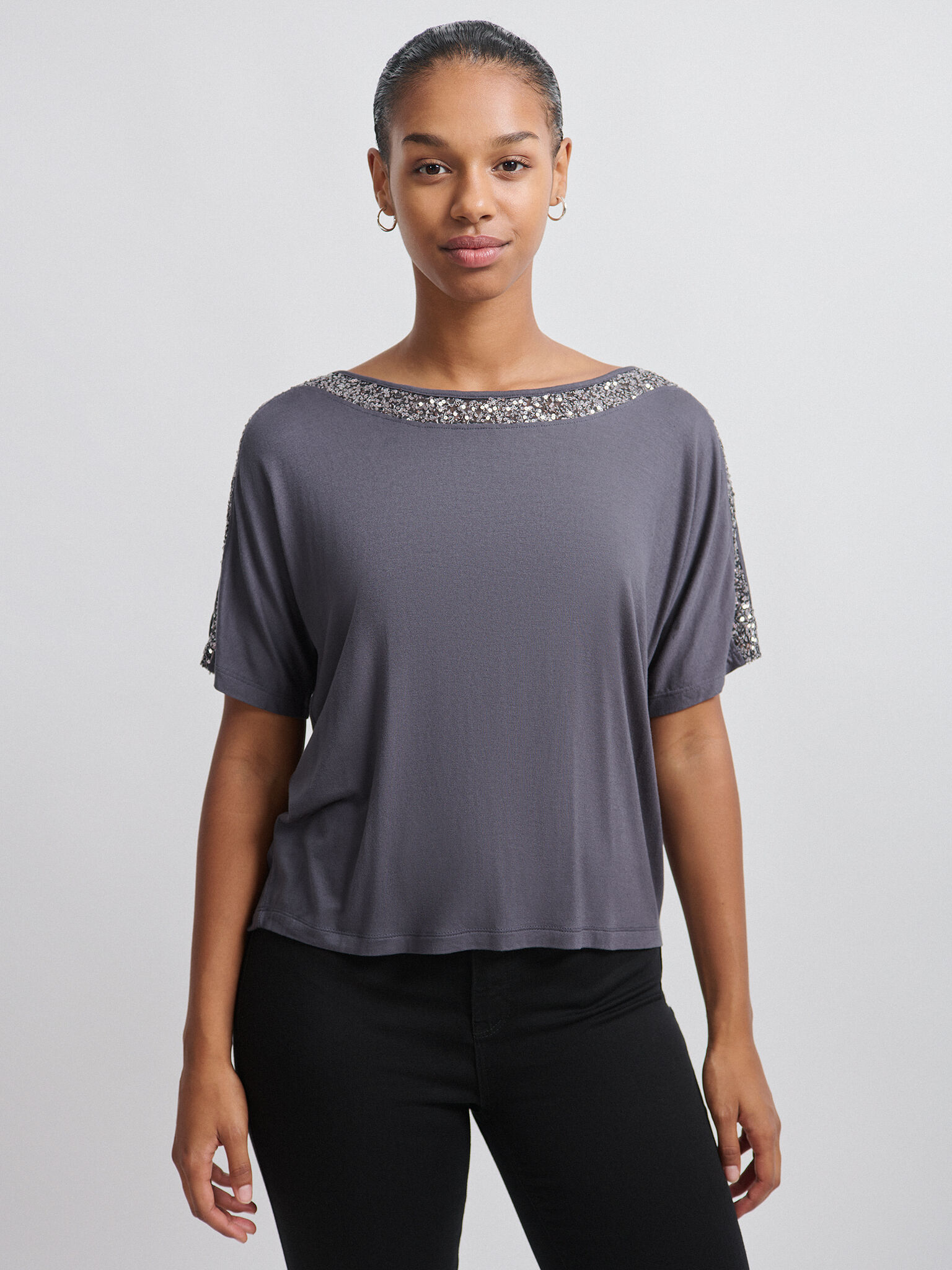 CAMISETA LENTEJUELAS ABERTURAS ENCUENTROMODA ENCUENTRO