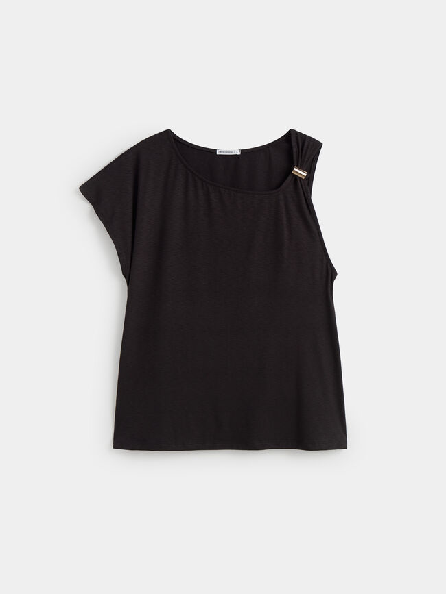 TOP DETALLE PASADOR Negro