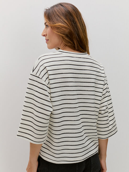 CAMISETA TEXTURA BOTON Crudo image number null