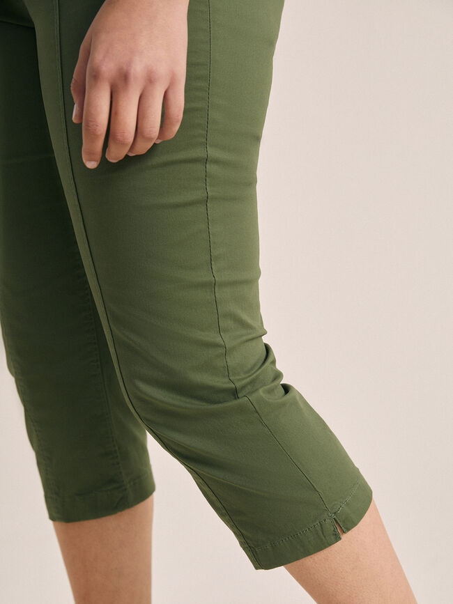 PANTALON DETALLE BOTONES Kaki