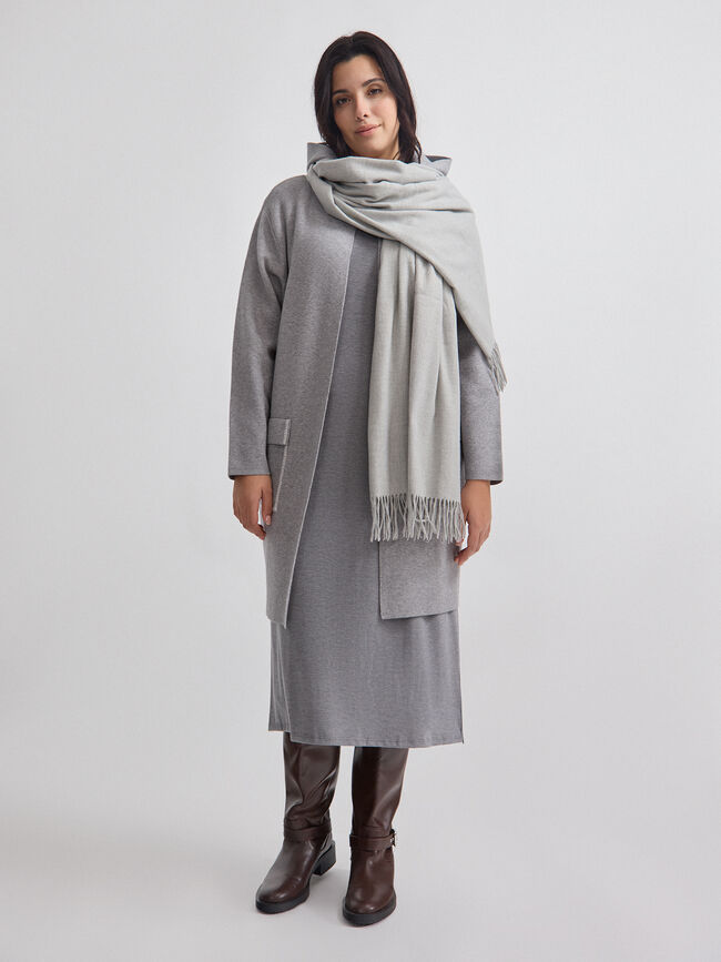 ABRIGO CAPUCHA DETALLE gris melange