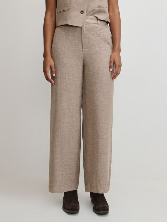 PANTALON RECTO RUSTICO Camel image number null