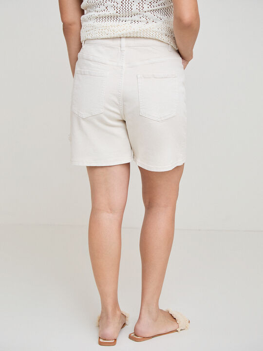SHORT DETALLE CROCHET Beige image number null