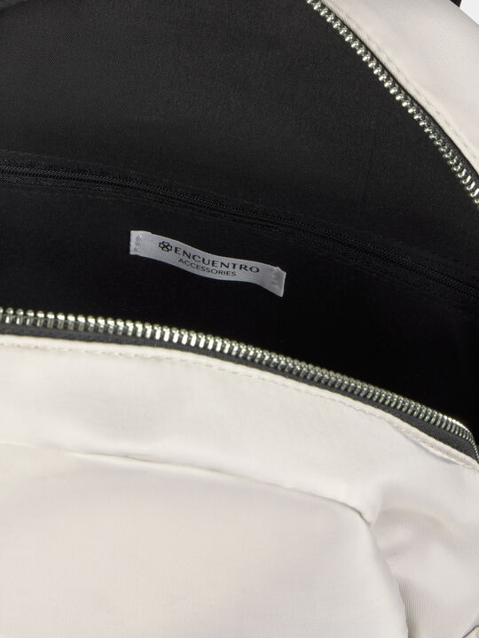 MOCHILA Piedra image number null