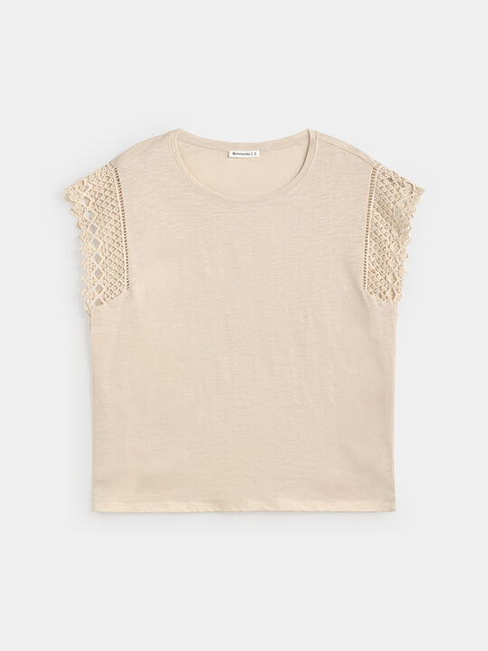 CAMISETA DETALLE Crudo image number null