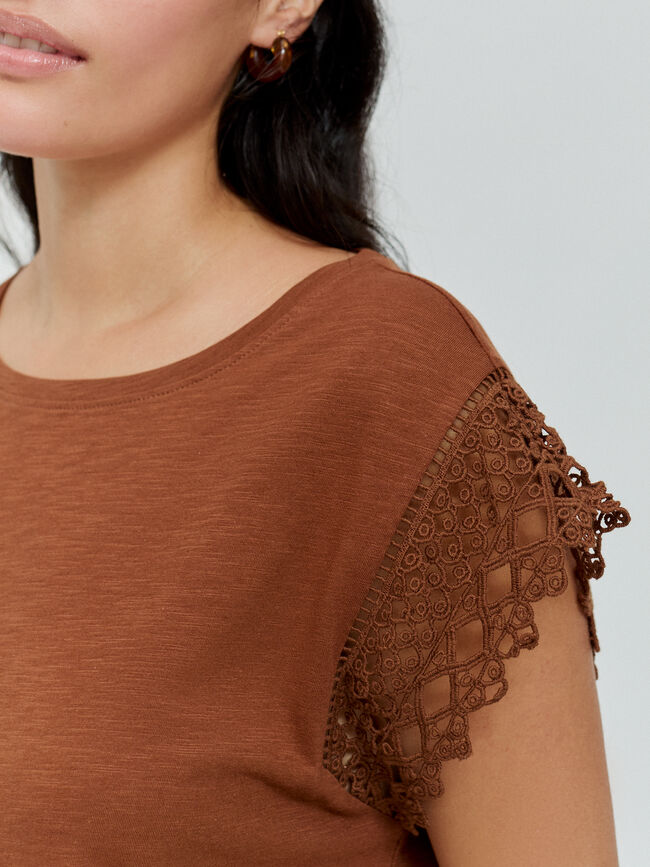 CAMISETA DETALLE Marron chocolat