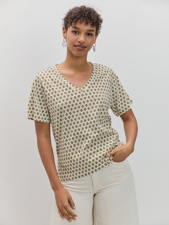 CAMISETA CUELLO PICO Estampado 1