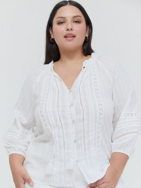 BLUSA PUNTILLAS BOTONES Blanco Optico image number null