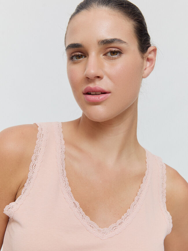 TOP LENCERO Maquillaje