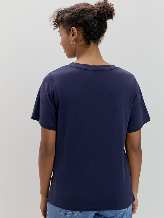 CAMISETA CUELLO PICO Azul Marino image number null