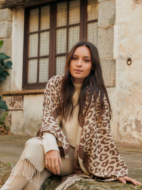 PONCHO ANIMAL PRINT Beig Oscuro image number null