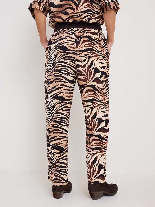 PANTAL&Oacute;N ESTAMPADO CONJUNTO Camel