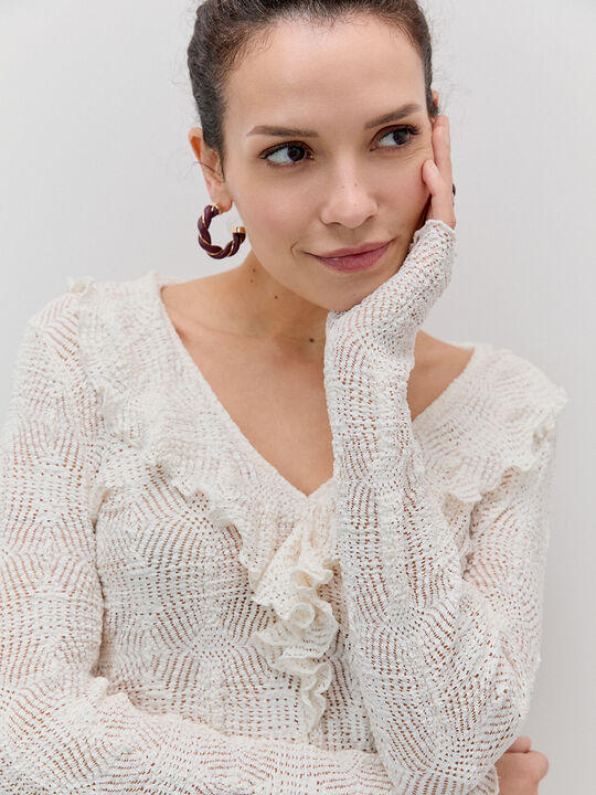 CAMISETA VOLANTE M/LARGA Blanco Hueso image number null