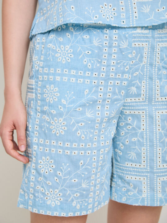 BERMUDA BORDADO Azul Chambray image number null