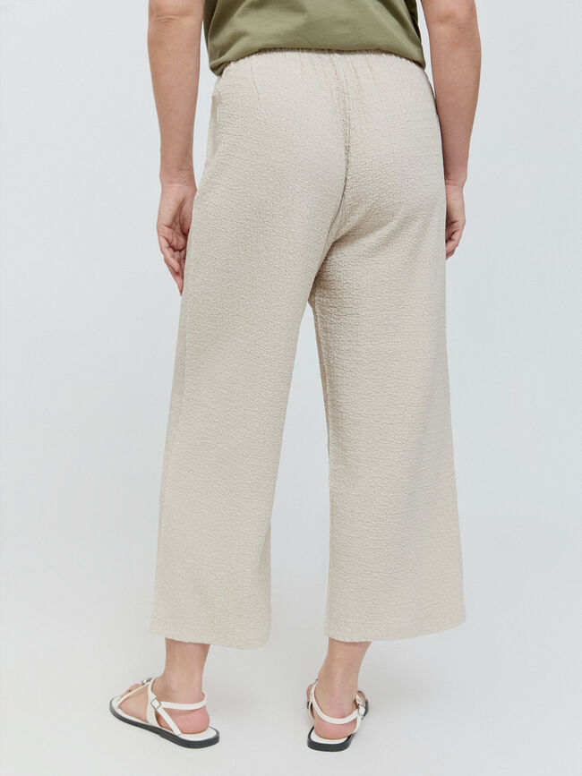 PANTALÓN EFECTO ARRUGADO Crudo