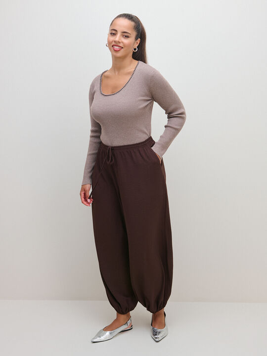 PANTAL&Oacute;N BOMBACHO TIRAS Marron Oscuro image number null