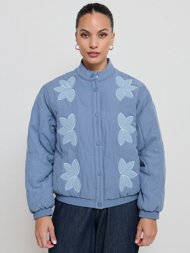 CHAQUETA BORDADA FLORES Azul Chambray