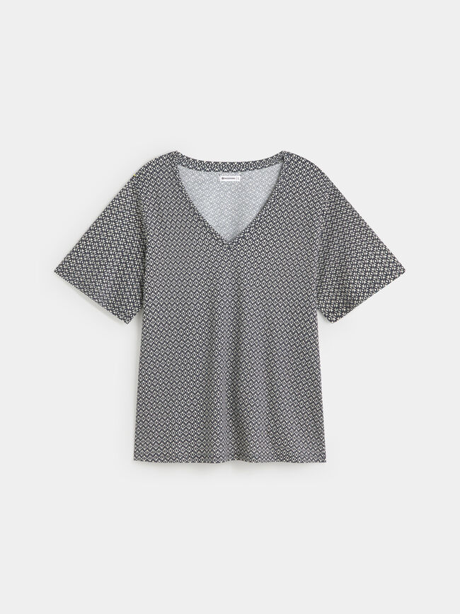 CAMISETA CUELLO PICO Estampado 1