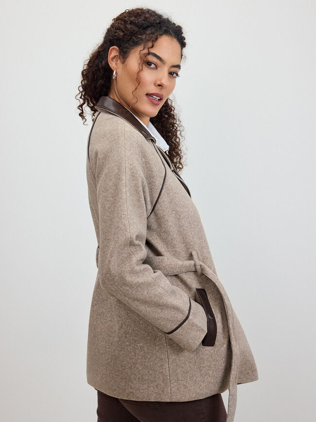 CHAQUETA LARGA CINTURON Beige