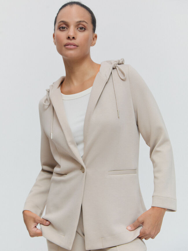 CHAQUETA CAPUCHA PIEDRA OSCURO