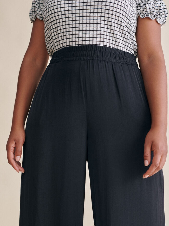 Pantalón palazzo satén Negro