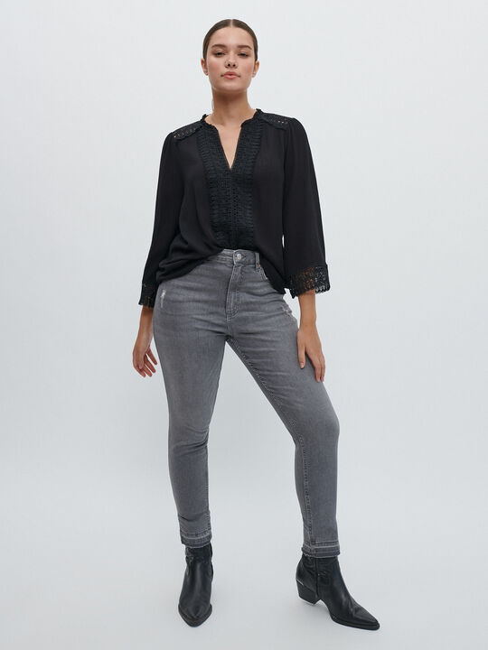 BLUSA PUNTILLA Negro image number null