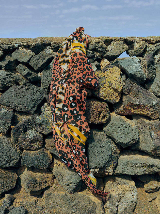Pañuelo ligero estampado animal Estampado 1