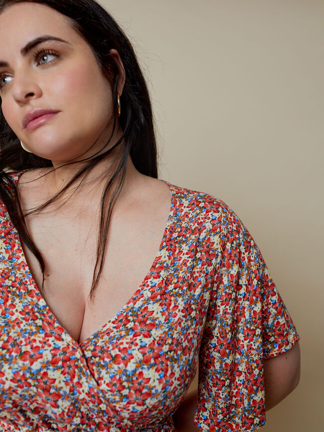 Vestido cruzado estampado Coral