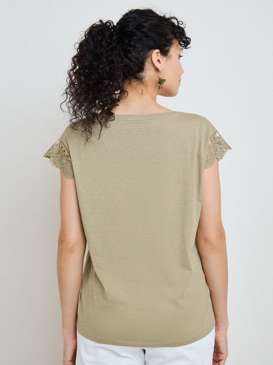 CAMISETA DETALLE Kaki image number null