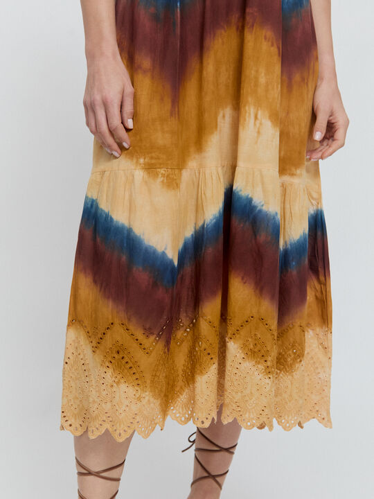 VESTIDO BORDADO SUIZO Marron image number null