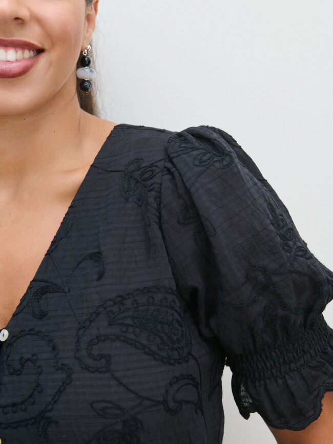 CAMISA BORDADA Negro