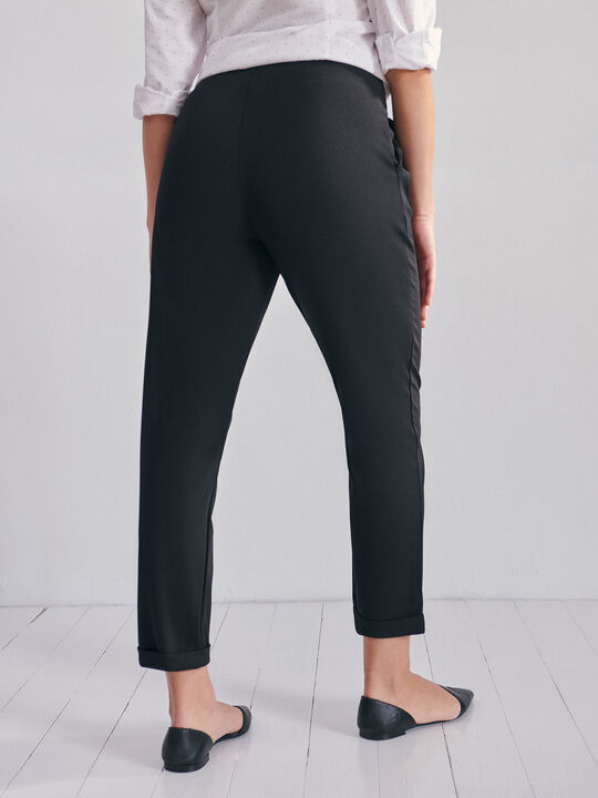 PANTALÓN PINZAS SLIM FIT Negro image number null