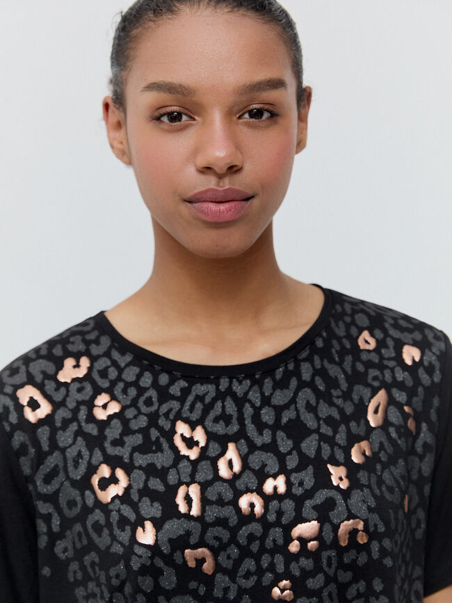 CAMISETA LEOPARDO BRILLO Negro