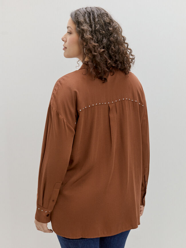 CAMISA CON TACHAS Mocca Oscuro