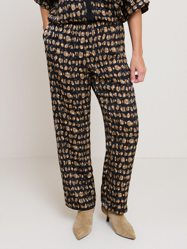 PANTAL&Oacute;N ESTAMPADO CONJUNTO Negro