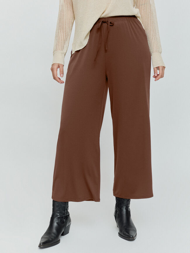 PANTALON RECTO Marron Oscuro