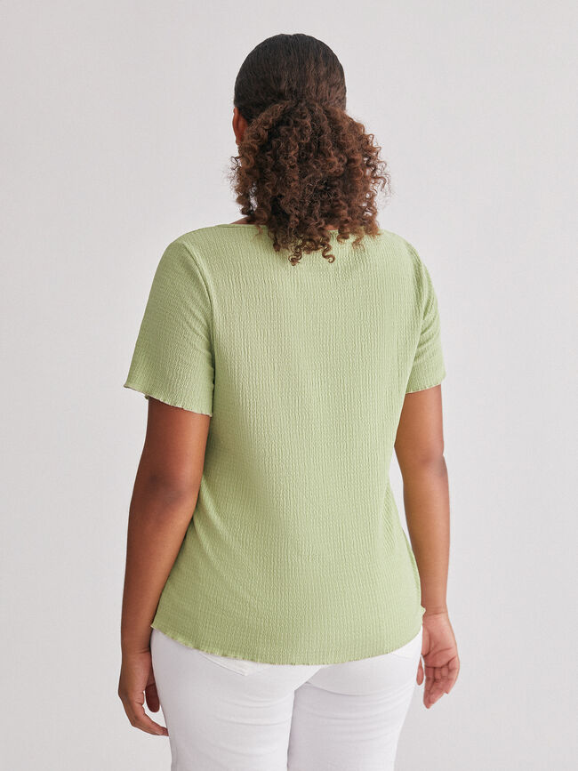 camiseta básica plisada kaki claro