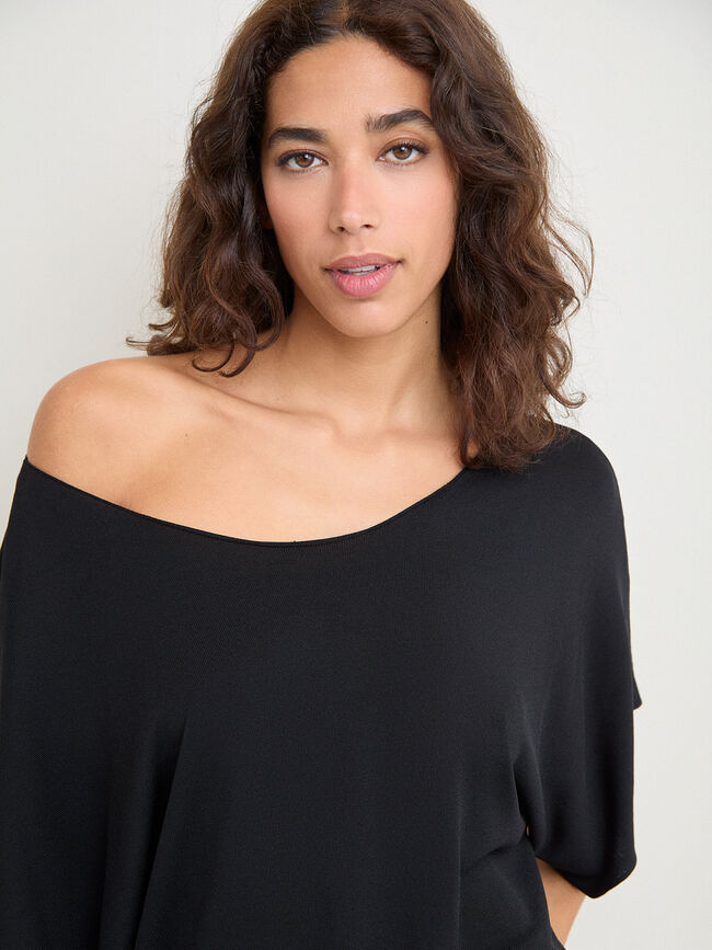 CAMISETA MANGA KIMONO Negro