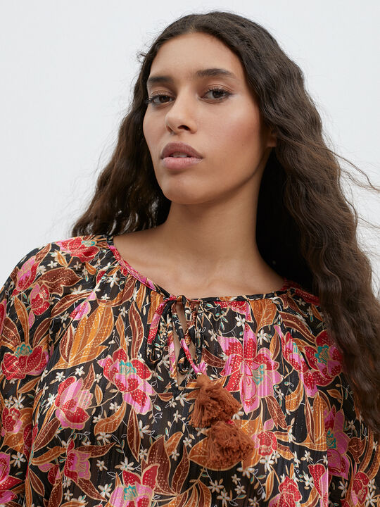 BLUSA PLUMETI ESTAMPADA Negro image number null