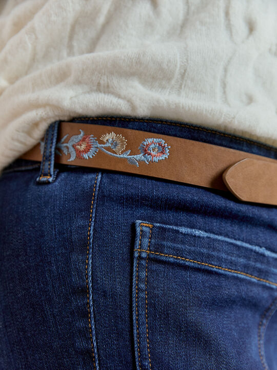 CINTURÓN BORDADO FLOR Marron image number null