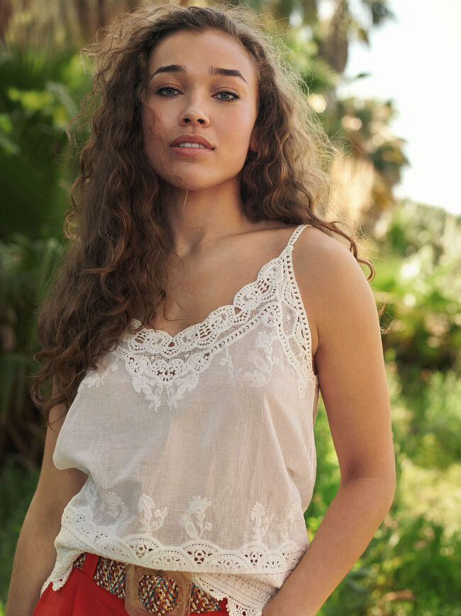 TOP BORDADO Blanco Optico