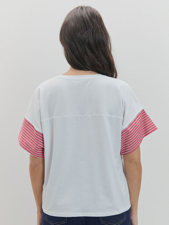 CAMISETA DETALLE MANGA Rojo image number null