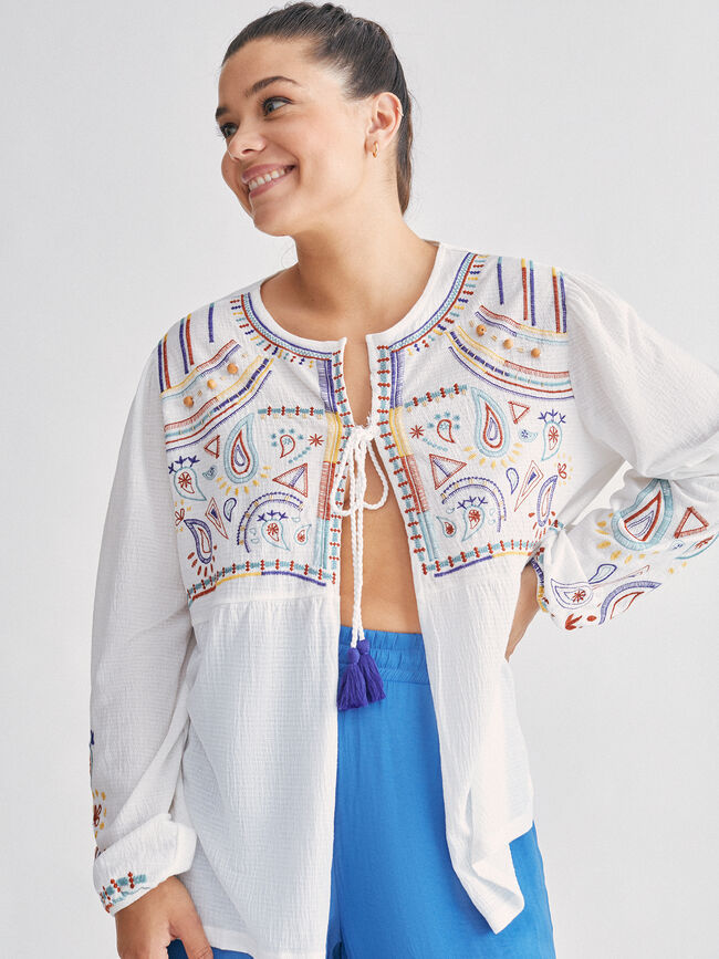 Chaqueta boho detalle bordados Blanco Optico