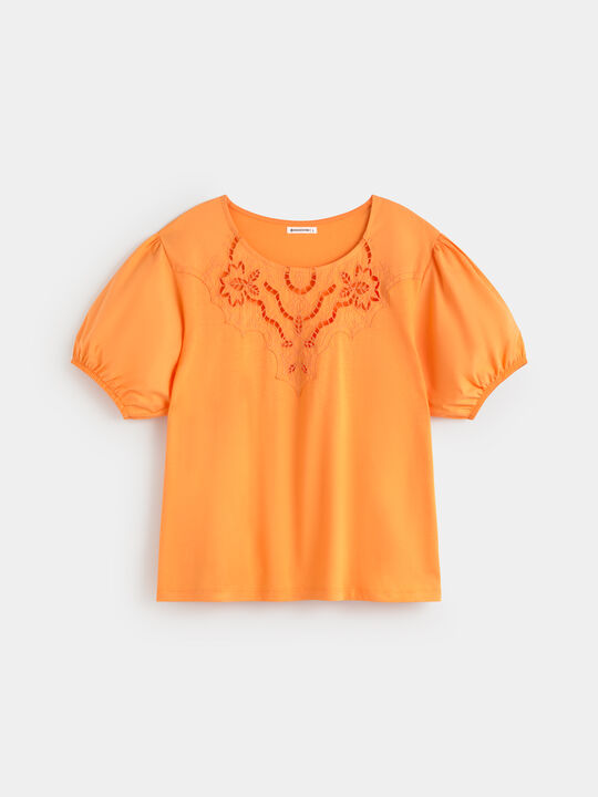 CAMISETA DETALLE ESCOTE Albaricoque image number null