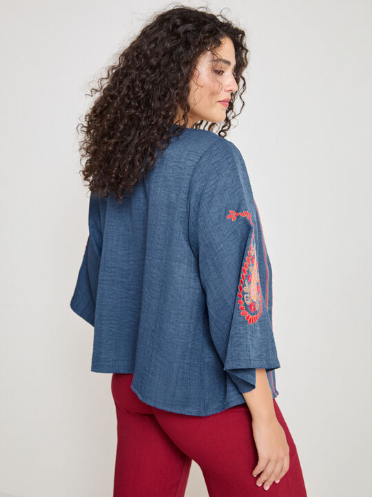 KIMONO ESTRUCTURA BORDADO Azul Marino image number null
