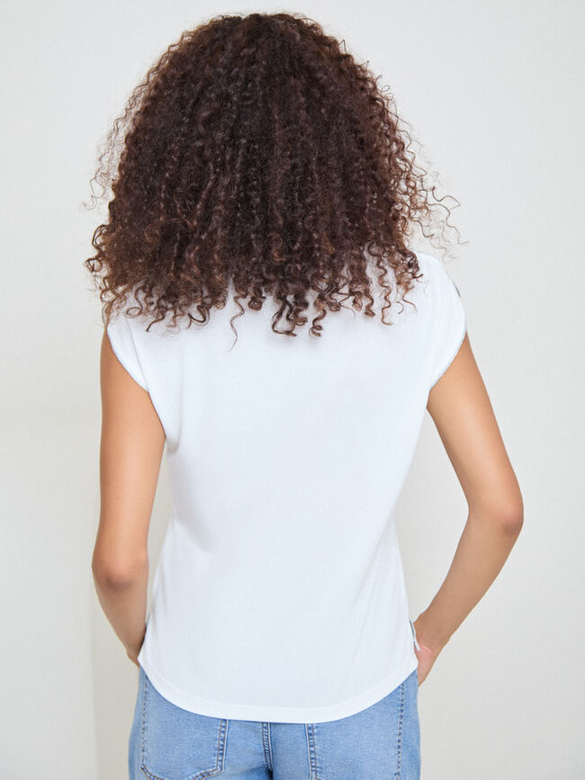 CAMISETA DETALLE BRILLO Crudo